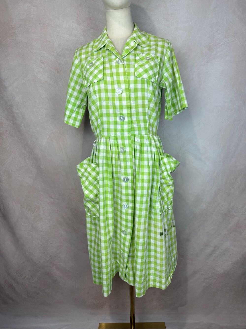 Vintage 1950s Shirtwaist Day Dress Sz M READ Green Gingham Button Front Pockets